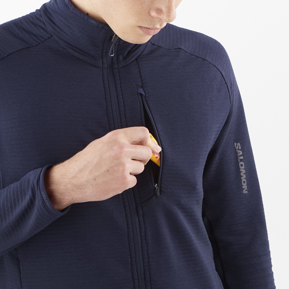 ESSENTIAL LIGHTWARM FZ M