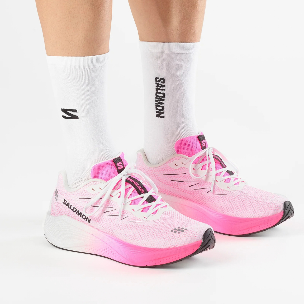 Color_White/Knockout Pink/Black