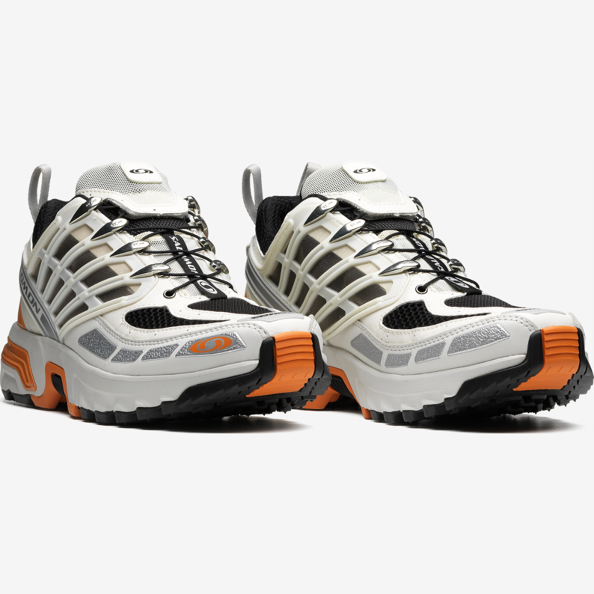 #Color_Blanco/Naranja